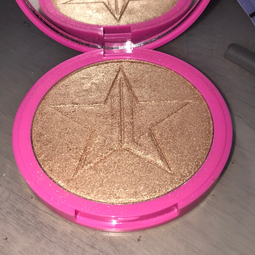 Jeffree Star Highlight in Siberian Gold